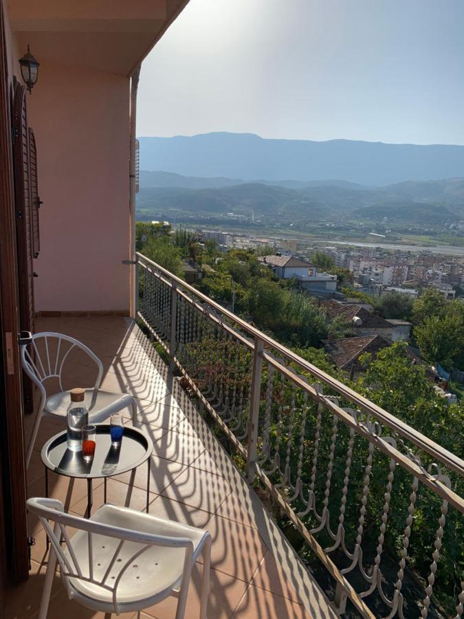 Guesthouse Villa Rosa بيرات المظهر الخارجي الصورة